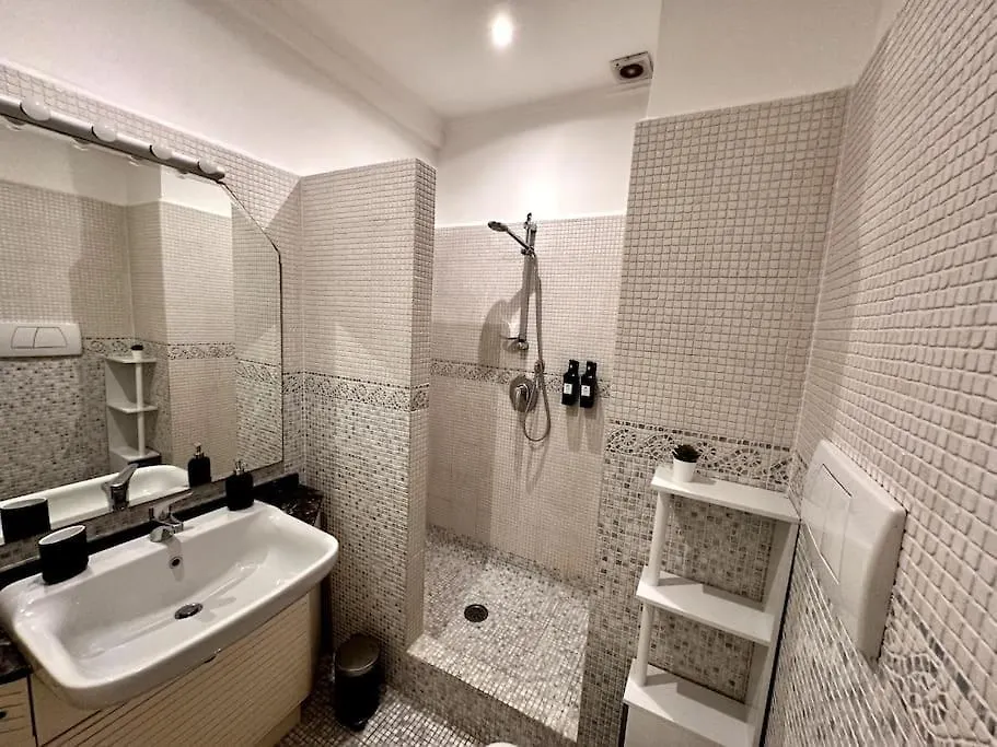 Luxurious Flat Close To The Vatican/Metro Řím Apartmán
